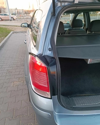 Opel Astra cena 11300 przebieg: 159000, rok produkcji 2007 z Toruń małe 232